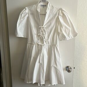 EN SAISON felice mini dress in white